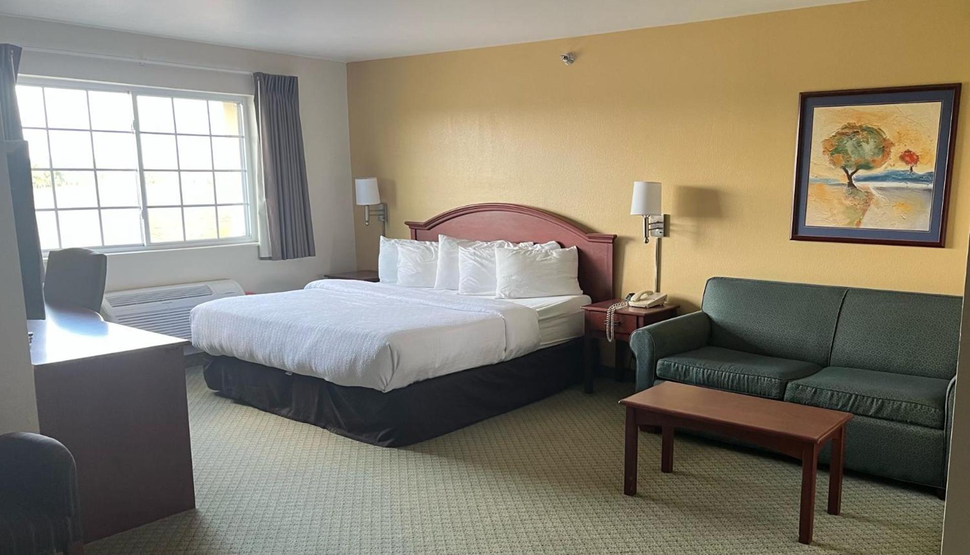 Grandstay Hotel & Suites Becker Екстериор снимка